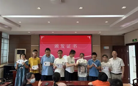 Cuidado Silencioso, Fomentando el Crecimiento—SuJia Medical colabora con la Escuela de Educación Especial Jiaxing