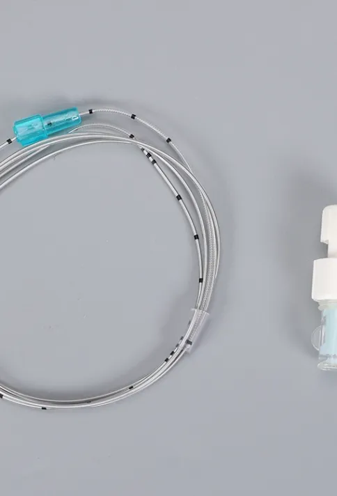 Catéter epidural desechable mejorado con conector